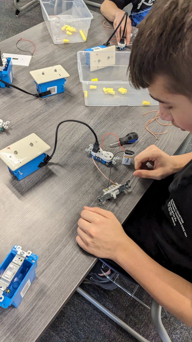 Mr. Ullrich tweet media