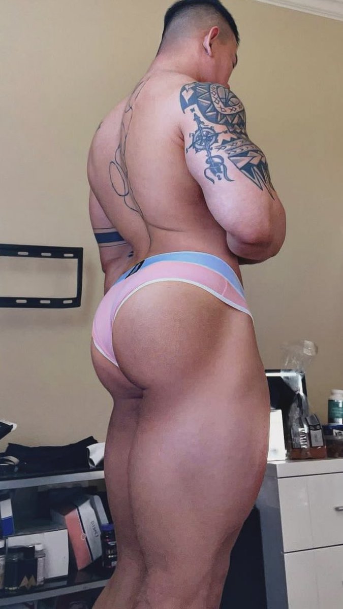 male_hotbooty's tweet photo. - RT if you a #booty lover 🍑@mike_gym_992 https://t.co/xrcGzlsjmD