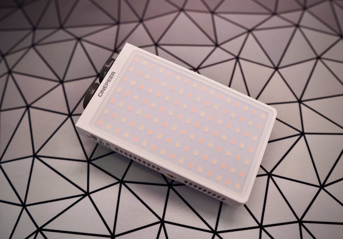 invader_moon's tweet photo. Huge sale on @ZhiyunTech new budget lights #zhiyun #coblights #Sale 25w battery powered BI Color pocket light #cinepeercm25
Starting at $69 with 35% off for $45
use code "ZYCNP25OFF"
https://t.co/f5lDgdnUK0 https://t.co/0WJdjEKT6A