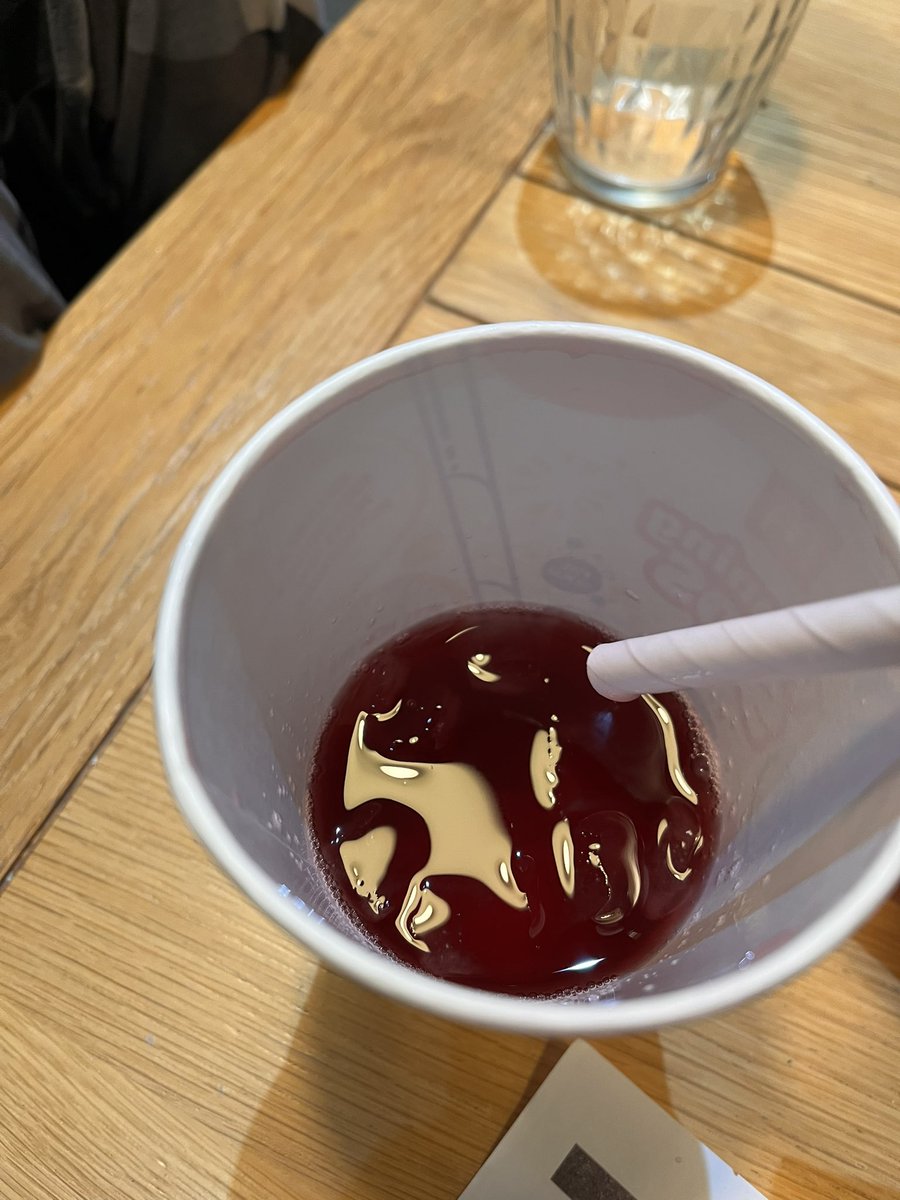 nathanbuxton's tweet photo. @McDonaldsUK it’s a bit of a running joke now with friends. One day we may get the actual meal we order. It’s not difficult be it’s their job, everything is written down. Store #1627 ordered mccrispy deluxe got a standard meal. Ordered  Fanta and got some random drink!! https://t.co/RpzddcmTnj