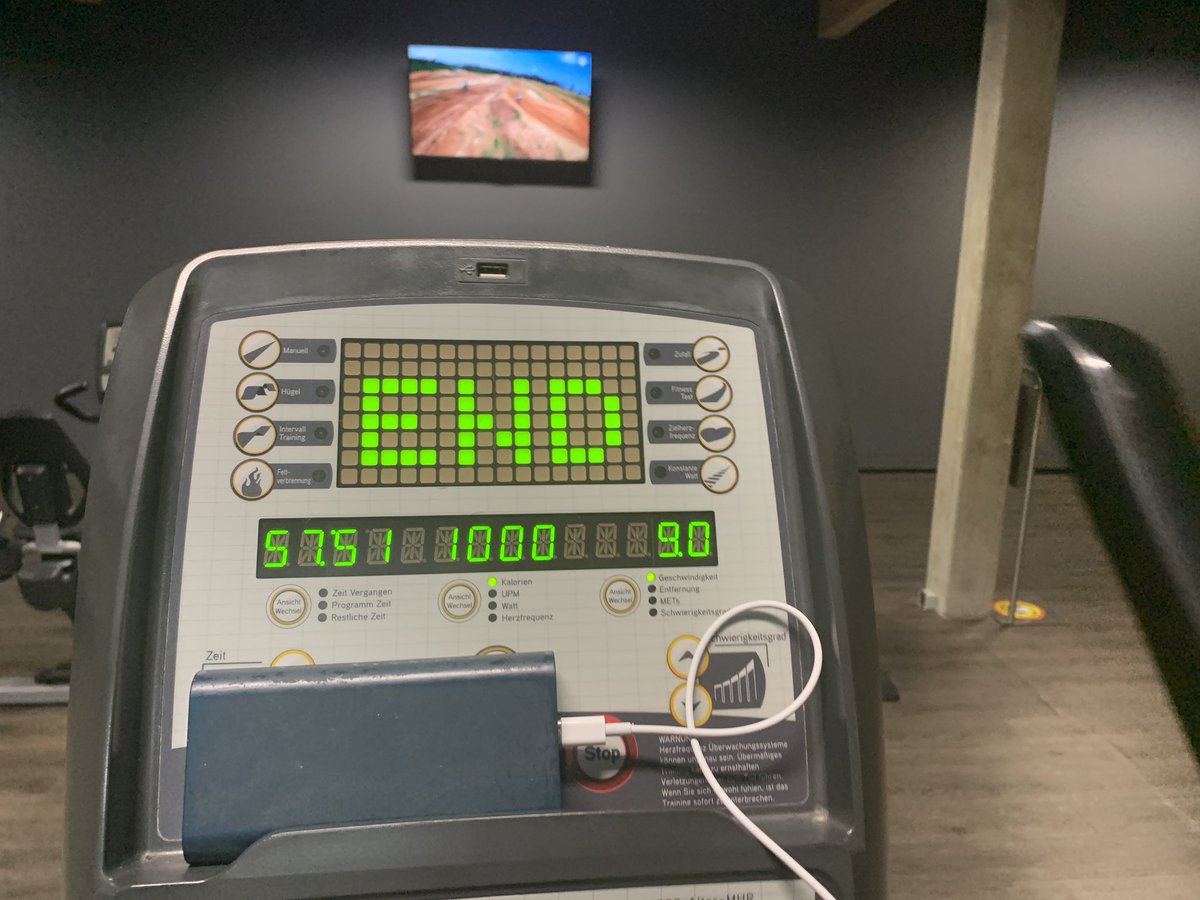 meddidocc's tweet photo. cn Verbrennermotor
1000 kcal fatburning. Moin! Bin immer noch da. Heute 3. Mal in unter 60 min geknackt, Bestzeit heute. Freu mich, wenn es motiviert!☺️ ABER: Ich liefer nur Zündfunken, den Sprit zur Flamme braucht Ihr!
Euer doc b❤️
💪🏃#Gym #fatburning #Motivation #sixdaysaweek https://t.co/HxsniwALta