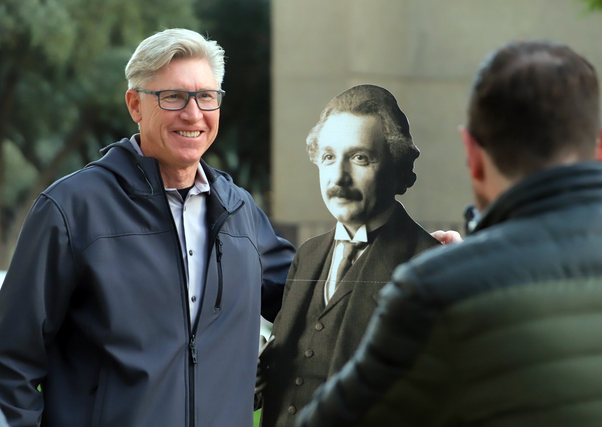 Caltech's tweet image. Did you know that #PiDay is also #EinsteinsBirthday?
So of course we celebrated in the best way we know how--with a Watson Lecture by @EinsteinPapers director Diana Kormos-Buchwald, @CaltechArchives exhibit, cupcakes, and selfies with the scientist!
