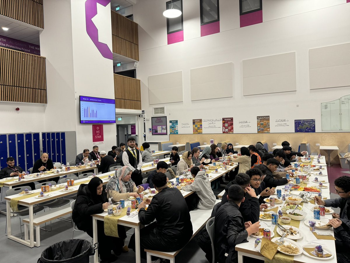 edenboysmanc's tweet photo. Today’s Iftar event involving parents, pupils and staff was amazing. It’s always a great feeling being able to share such a spiritually uplifting time with members of our school community. #iftar #Ramadan #wearestar https://t.co/l9il9tvag0