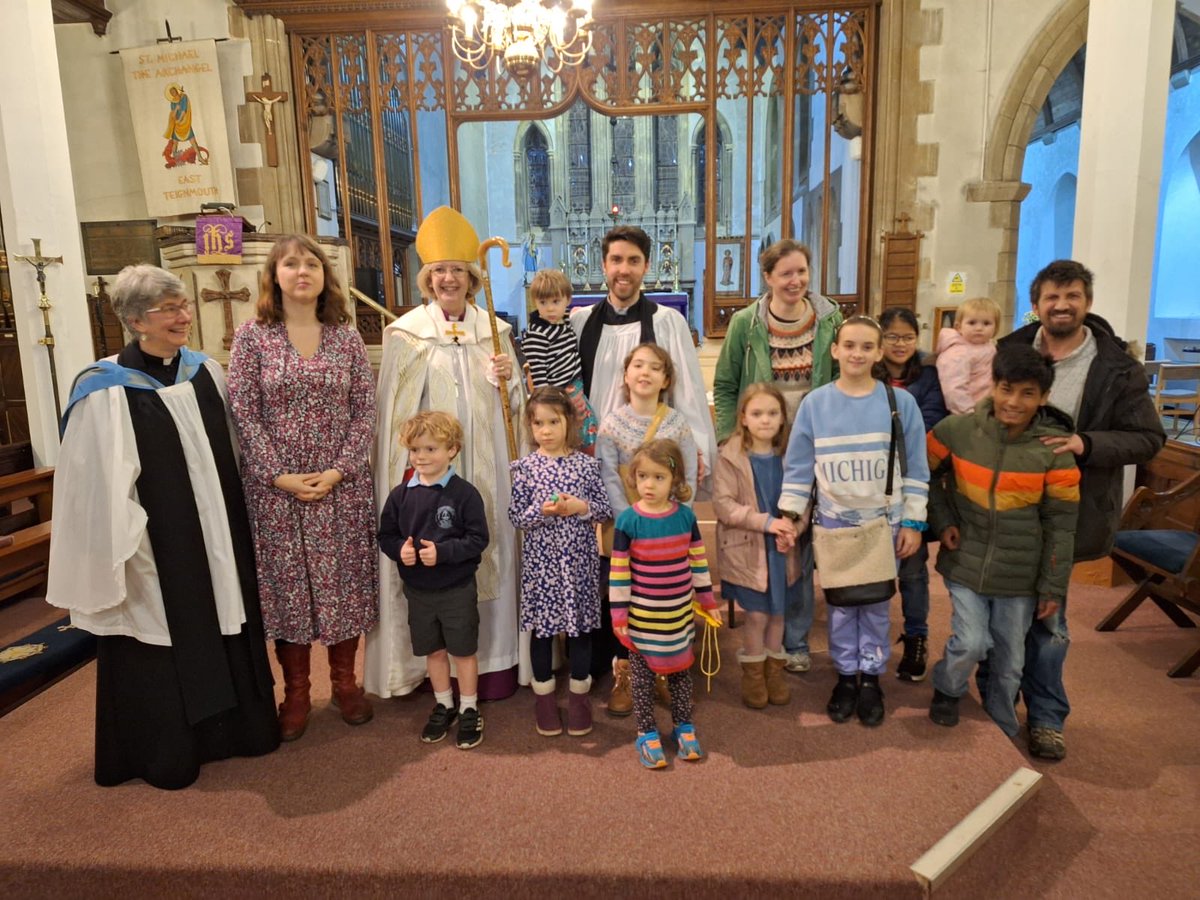 Fabulous evening at Teignmouth to welcome new team vicar and children and families mission enabler Rev Dave Wilkie. Thanks for the photo ⁦@andrewbeane⁩ ⁦@CofEDevon⁩