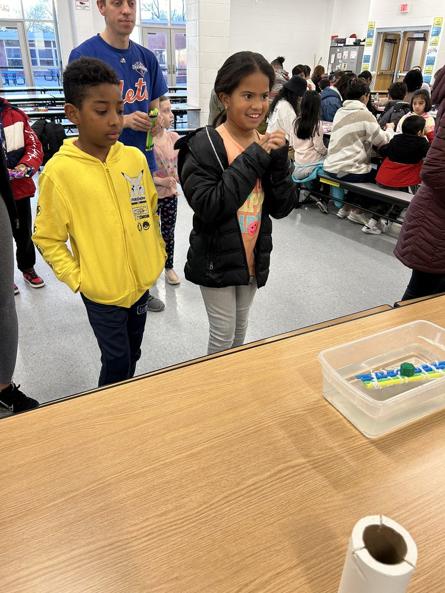 Night 1 of 2nd grade family STEM night this week! <a href="/25Lafayette/">Lafayette Estates School #25</a> <a href="/MissNapolitano/">Miss Nap's 3rd grade</a> <a href="/MrsVoorheesGr4/">Mrs. Voorhees</a>