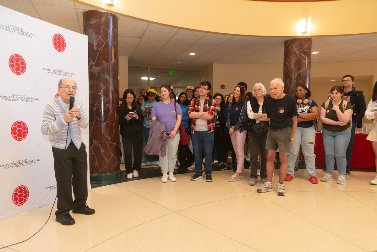 Here at CMNS, we go all out for #PiDay! This Pi Day was a special one, with the announcement of Michael and Eugenia Brin's $27.2M gift to support @BrinMrc math outreach and research. See @math_umd Professor Emeritus Denny Gulick's iconic Pi recitation: go.umd.edu/pi-gulick-24