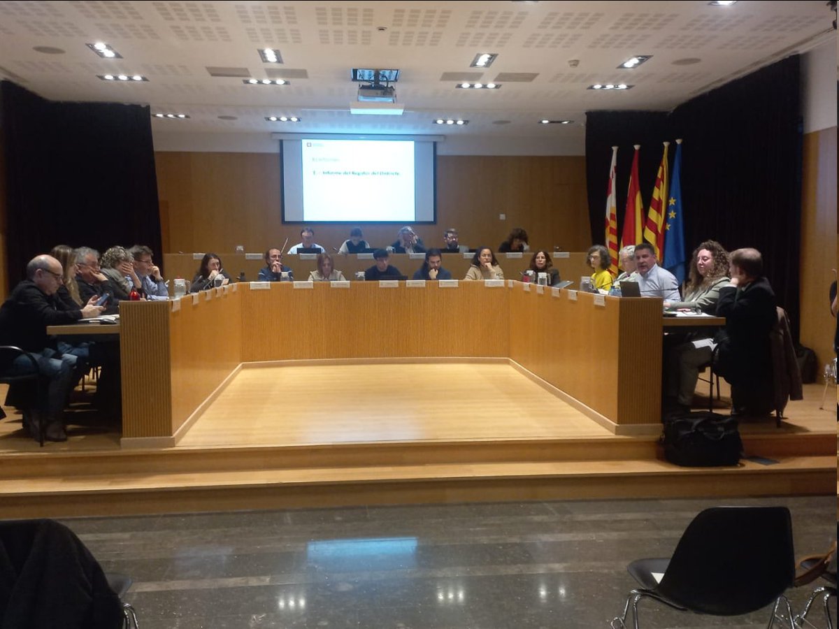 Consell plenari de Nou Barris: ERC proposa la creació de l'Eix Verd de Porta a la zona dels jardins d'Alfàbia i el carrer Pintor Alsamora.  Todos los grupos políticos votaron a favor, excepto VOX claro.
Gracias ERC, y todos , menos vox