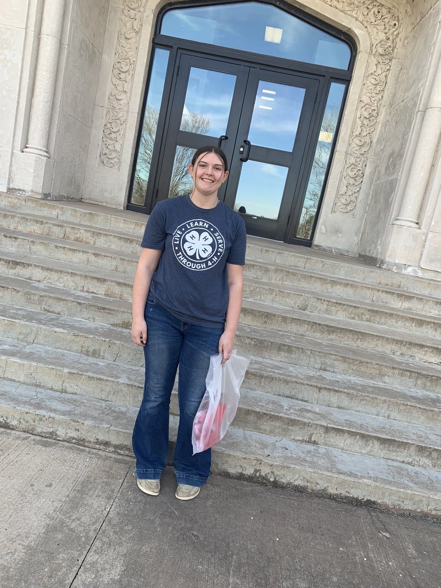 sldill4's tweet photo. College visit #1 ✅ Nice campus and super welcoming staff! #NWOSU https://t.co/bTGpwOzHYU