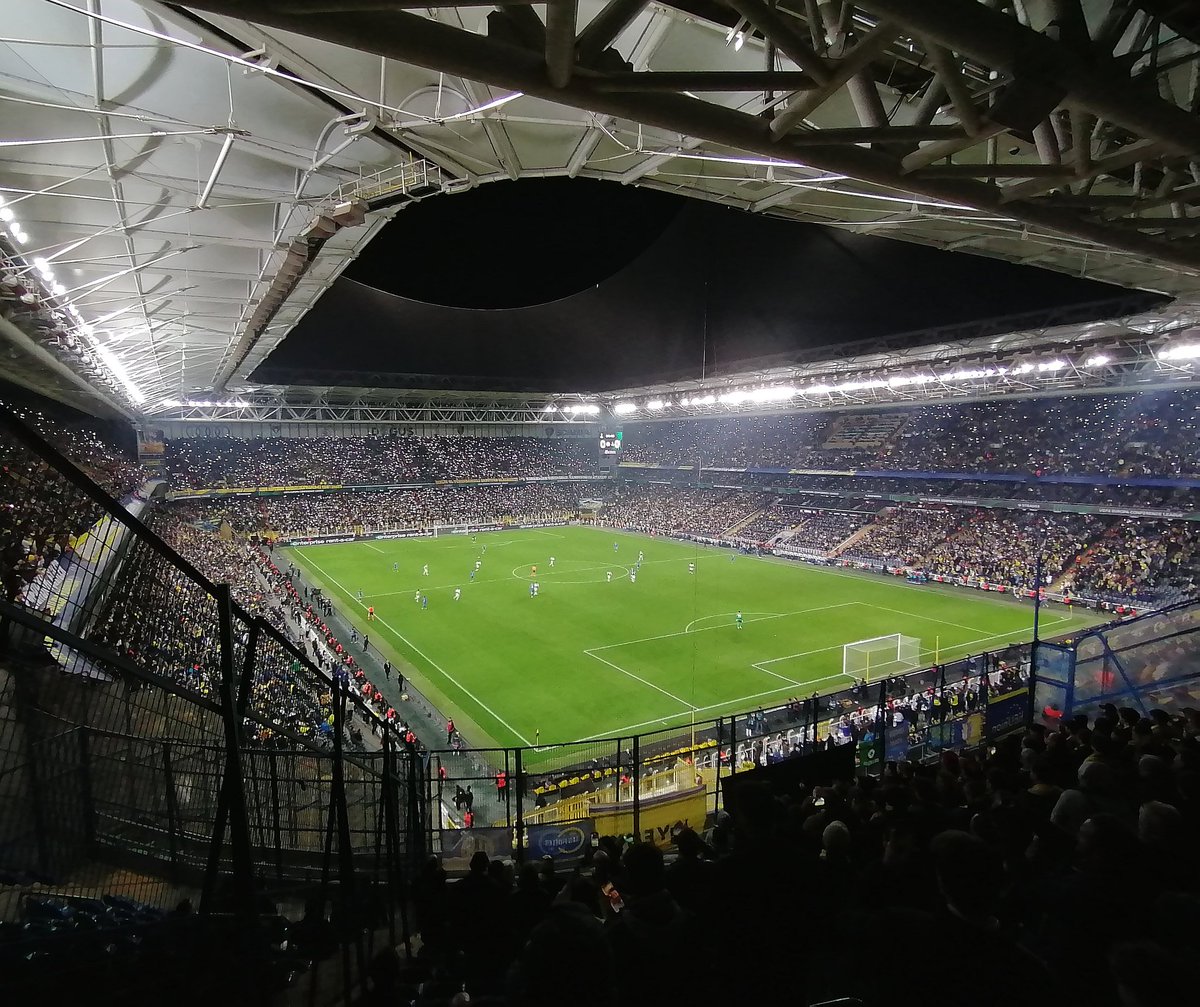 Valiant effort 💛💙. Played some lovely football throughout the tournament. Leaving a mark again in Europe. 

Onto the playoffs &amp; cup final. 🙌

#FBvUSG #UECL #unionsaintgilloise #uniONtour #EuropaConferenceLeague
