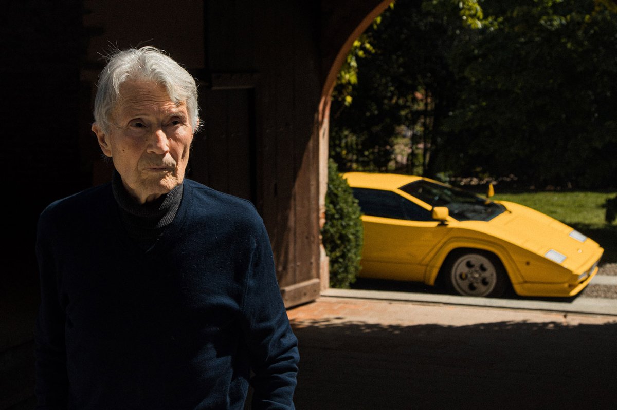 RIP Marcello Gandini 1938-2024😞
Nos deja uno de los mejores diseñadores del mundo! Sólo algunas de sus obras maestras:
Countach 
Miura 
Diablo
Urraco
Jarama
Espada
EB110
Stratos
Supercinco
Montreal
Carabo
Dino 308 GT4 
Pantera
Grifo
Shamal
Khamsin... 
¿Cuál es vuestro favorita?