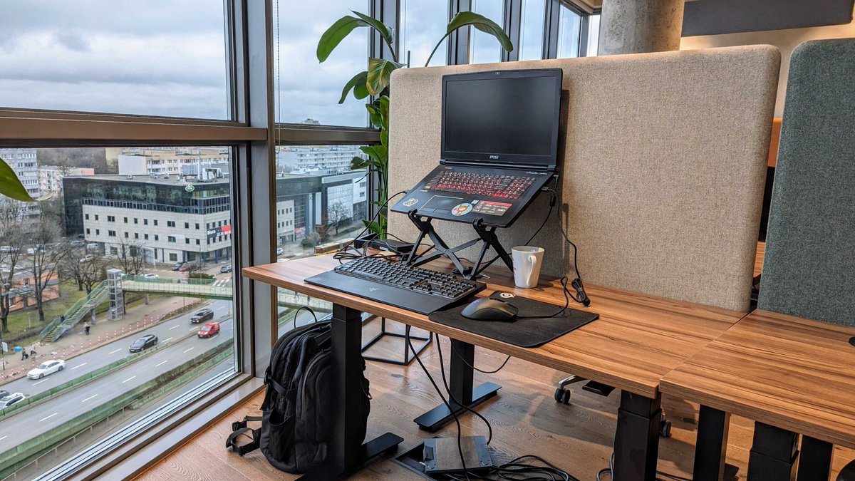 serp_api's tweet image. Happy Thursday!
At SerpApi, we have a diverse team located all around the world! This allows for constant development and innovation as well as 24-hour support 5 days/week!
Hello from Warsaw, Poland! 🇵🇱 🤩
#serpapi #poland #officesetup #saas #engineering