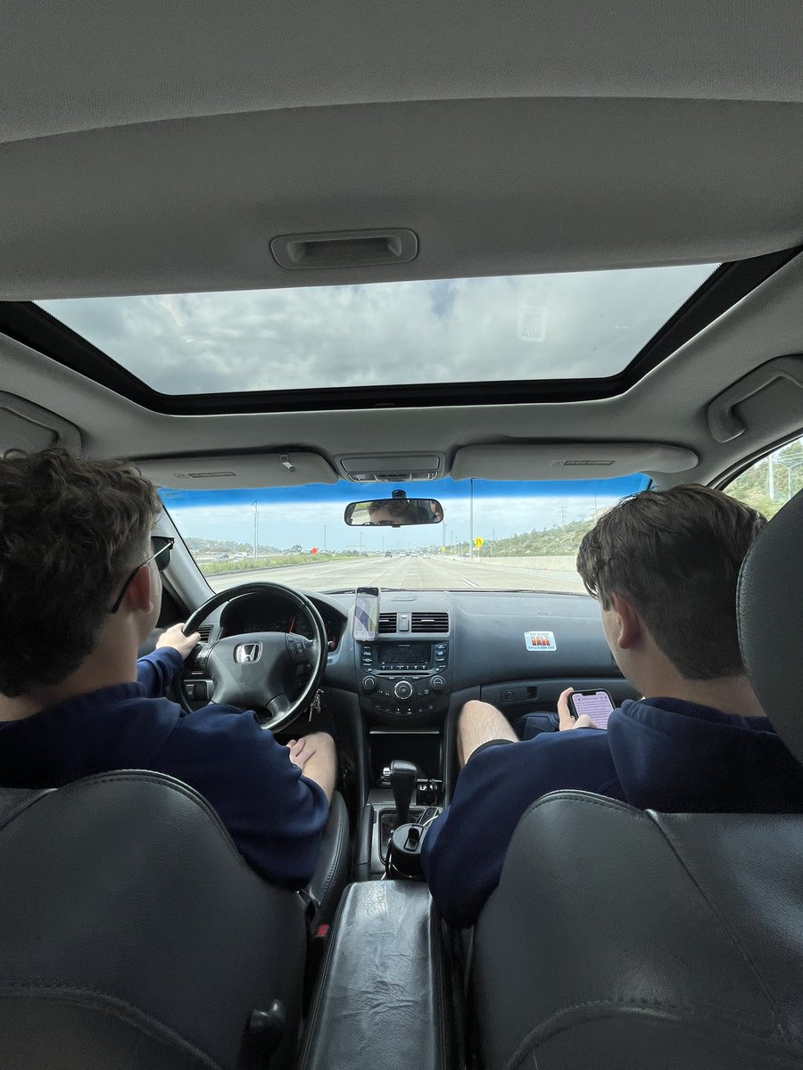 Off on our way to Irvine for the last game of the quarter!

Faceoff @ 7pm
