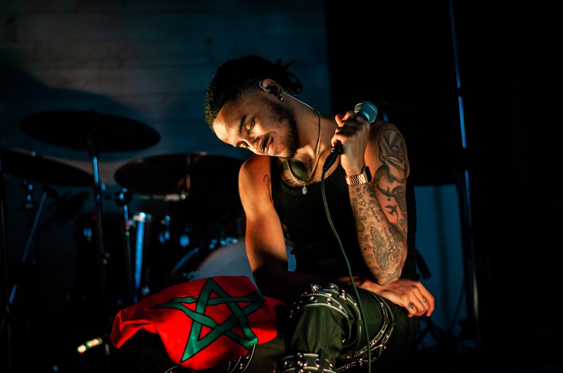 .<a href="/PrinceAmineOff/">Prince Amine</a> fans check out my <a href="/StarryMag/">StarryMag</a> exclusive interview with the #singersongwriter and #afrobeats artist at starrymag.com/prince-amine-d…! We chat musical influences, latest single #DonDada, performing at #SXSW, upcoming music and more! #rnb #rnbmusic