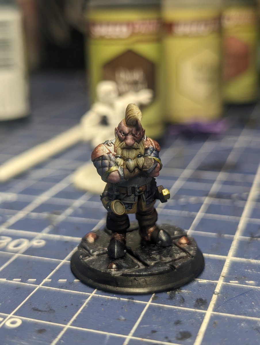 Someday I'll be able to share more than just some minis and BTS from <a href="/StoryQuestShow/">StoryQuest</a> - until then... here's a cute little dwarf. His name is William, he is a mere 20mm tall, and if anything bad ever happens to him, I will burn the world.

Also - debating painting commissions..?