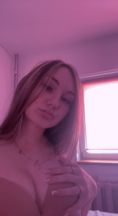 yourwh0realissa's tweet photo. Hey im alissa ૮꒰ྀི⸝⸝> . <⸝⸝꒱ྀི��
 i am new to nsfwtwt

- 19
- MDNI
- bi
- likes: anime, music, plants and traveling
#nsfwtwt  #nsfw  comment to be moots https://t.co/kzFejSCSMD