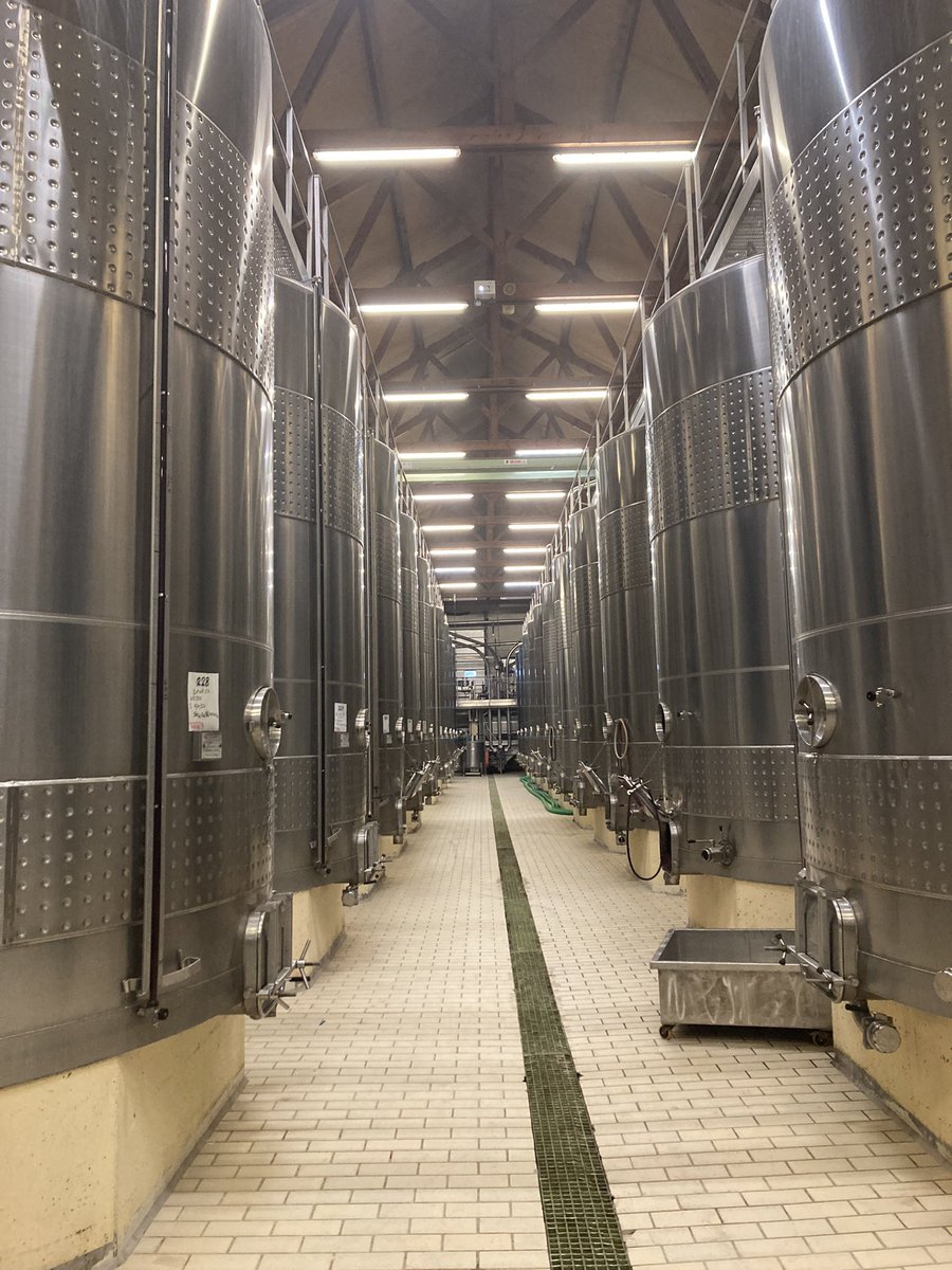 Réunion d’information et d’échanges avec la cave des vignerons de Buxy « Millebuis »🍇
L’occasion de réaffirmer notre soutien et compétences à la filière viticole.👍
<a href="/ca_centrest/">Crédit Agricole Centre-est</a>
Merci au directeur Rémi MARLIN pour l’accueil.
<a href="/evelynegay711/">gay</a> <a href="/sophiezelbat1/">Zelbat Sophie</a> Maud Chapsal 😉