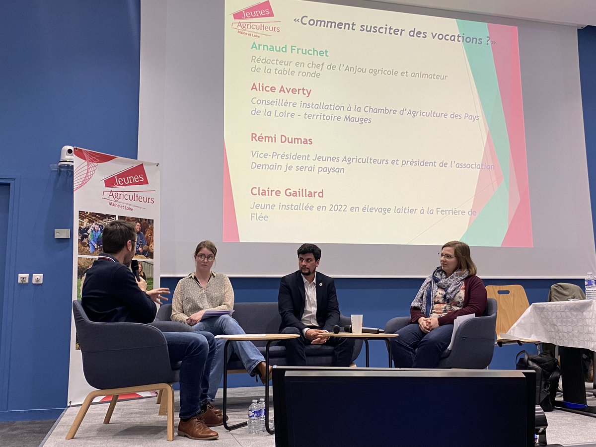 🌾 Nous sommes honorés de recevoir  <a href="/RemiDumas34/">Remi Dumas</a> (Vice-président JA NAT, Président DJSP), Claire GAILLARD (JA) et Alice AVERTY (Conseillère Installation-Transmission) autour de notre table ronde sur la promotion du métier d’agriculteur ! 🚜🌿

<a href="/anjouagricole/">Anjou Agricole</a> <a href="/ChambagriPdL/">Chambres agri PdL</a>