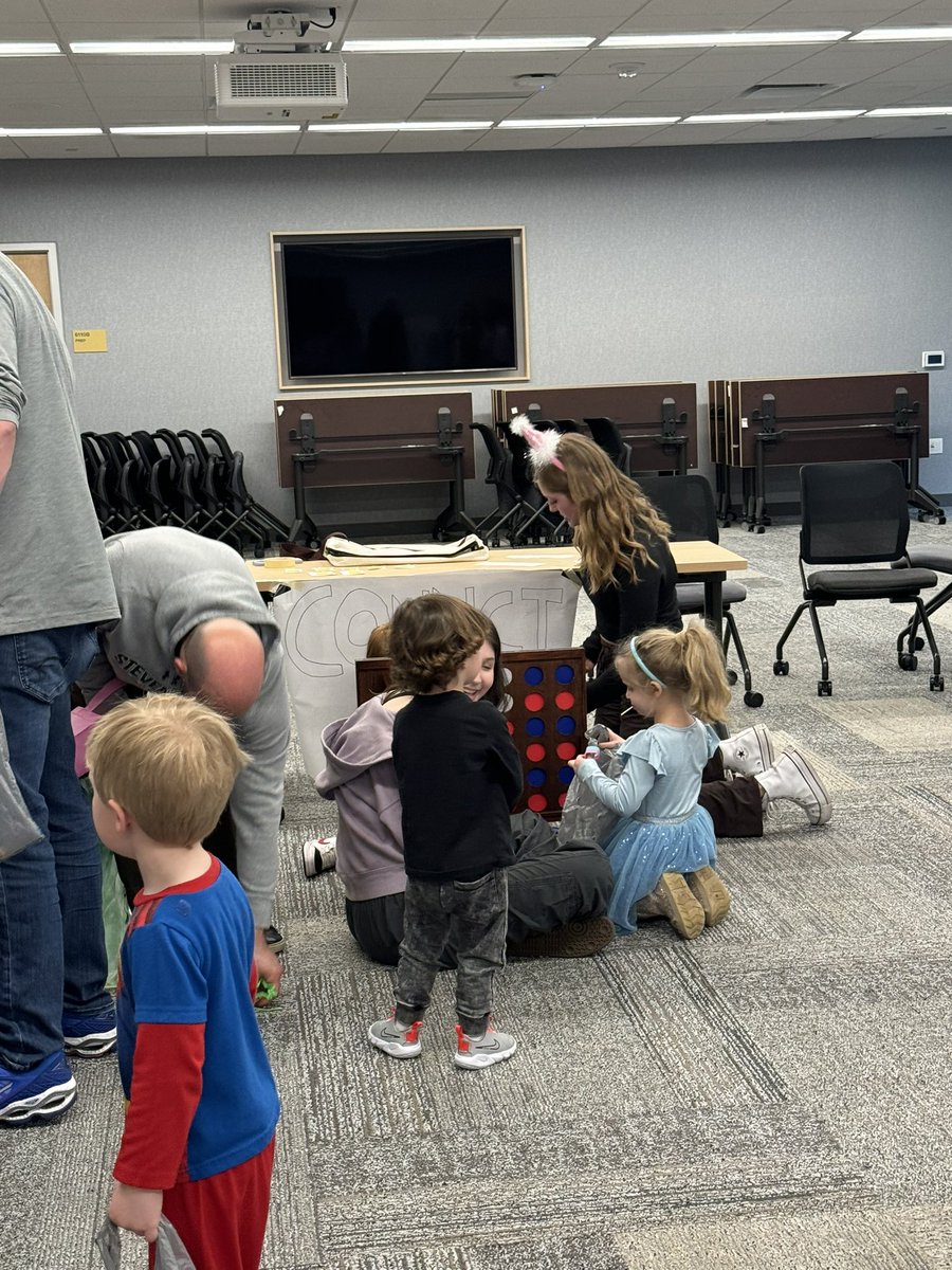 bargentar's tweet photo. Club Israel’s annual Purim Carnival for Little Pats! Always a hit! @stevensonhs #shsclubisrael https://t.co/0nNP8SAzZM
