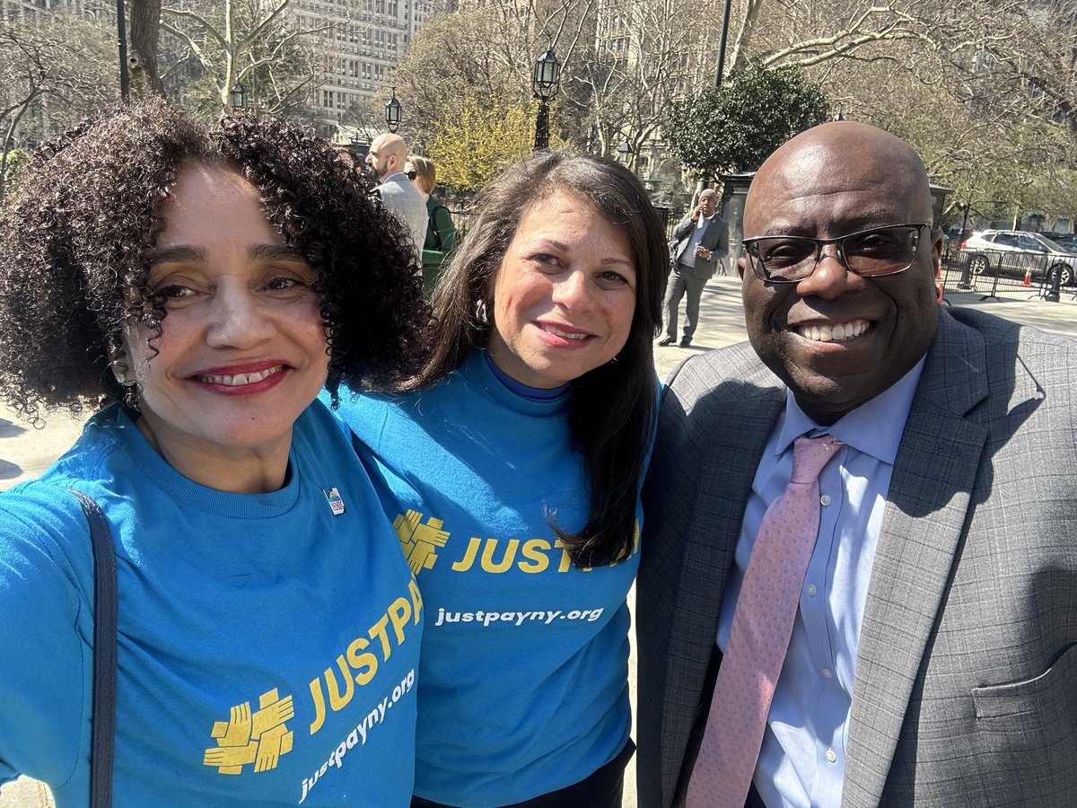 We called. We emailed. We rallied. We stayed out all night. Our collective action resulted in the investment of an additional $741M for a 3 year, 3% COLA on City contracts. #JustPay @NYCMayor Thank you! @NYCSpeakerAdams @althea4theBX Thank you! @HSC_NY Thank you! @NMICnyc