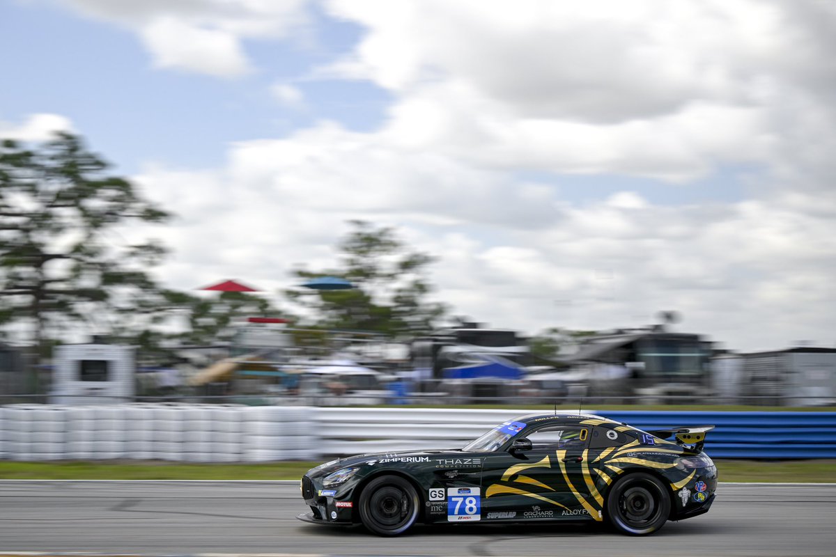 Thaze Competition 🏁 tweet media