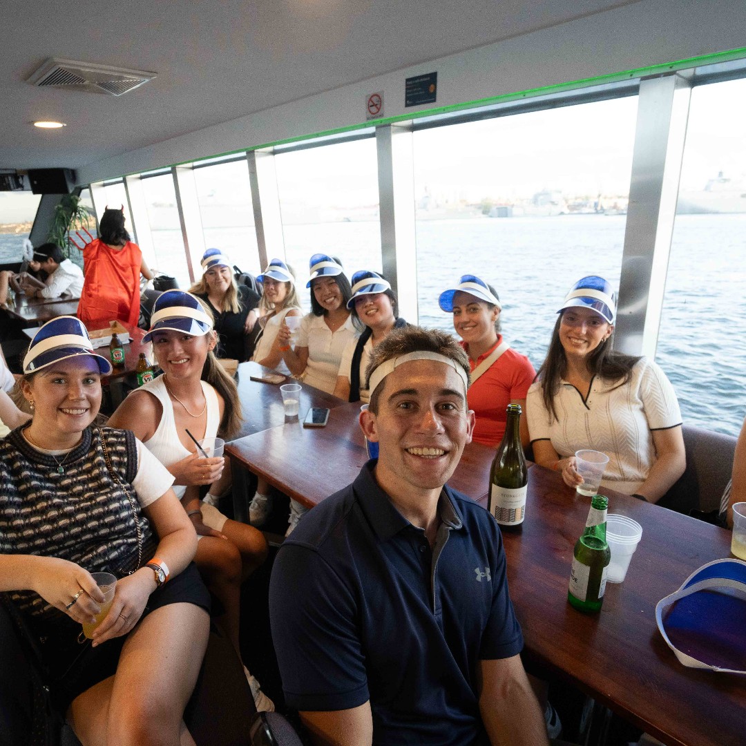 #FBF The 2023 Sydney summer clerks... AKA Golf + Tennis stars for the annual clerkship harbour cruise ⛳🎾