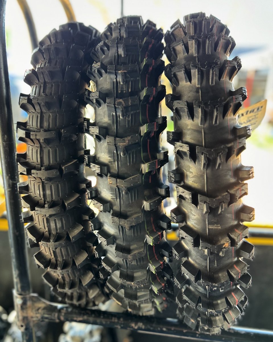 RideDunlop's tweet photo. The evolution of the Geomax sand/mud tires:
MX11 ➡️ MX12 ➡️ MX14

#RideDunlop #RaceDunlop #Dunlop #Geomax #MX11 #MX12 #MX14 https://t.co/fhUWSb5TW8