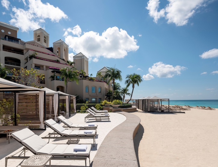 elite_traveler's tweet photo. The Ritz-Carlton, Grand Cayman, which earned five-star awards for its hotel, spa and restaurant in this year’s Forbes Travel Guide – the first Caribbean resort to earn the triple crown. See more: https://t.co/WydMikzlre

#ElitePartner #RitzCarltonGrandCayman https://t.co/pndrnCa6qx