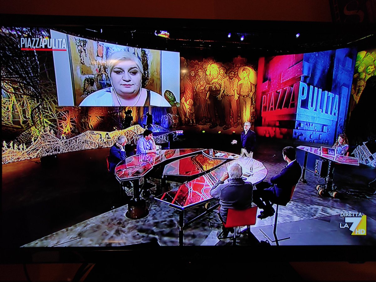 emerge67's tweet photo. Se la facciamo straparlare ancora un po', va a finire che gli evasori totali siamo noi dipendenti.
Ma roba da matti.
#trampolini
#Piazzapulita @PiazzapulitaLA7 @romabymilano https://t.co/oilTsEeQja