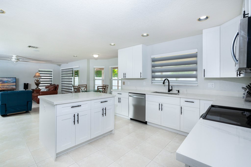 adamplese's tweet photo. SOLD 🏠 15242 SW 20th ST, Miramar, FL, 33027. #sold #buy #sell #invest #realestate #helpingothers #miramar #broward #southflorida #pleserealestate https://t.co/GTt9HlVQvi