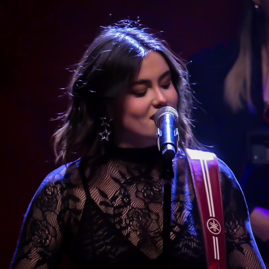 Baytarms's tweet image. She is a star