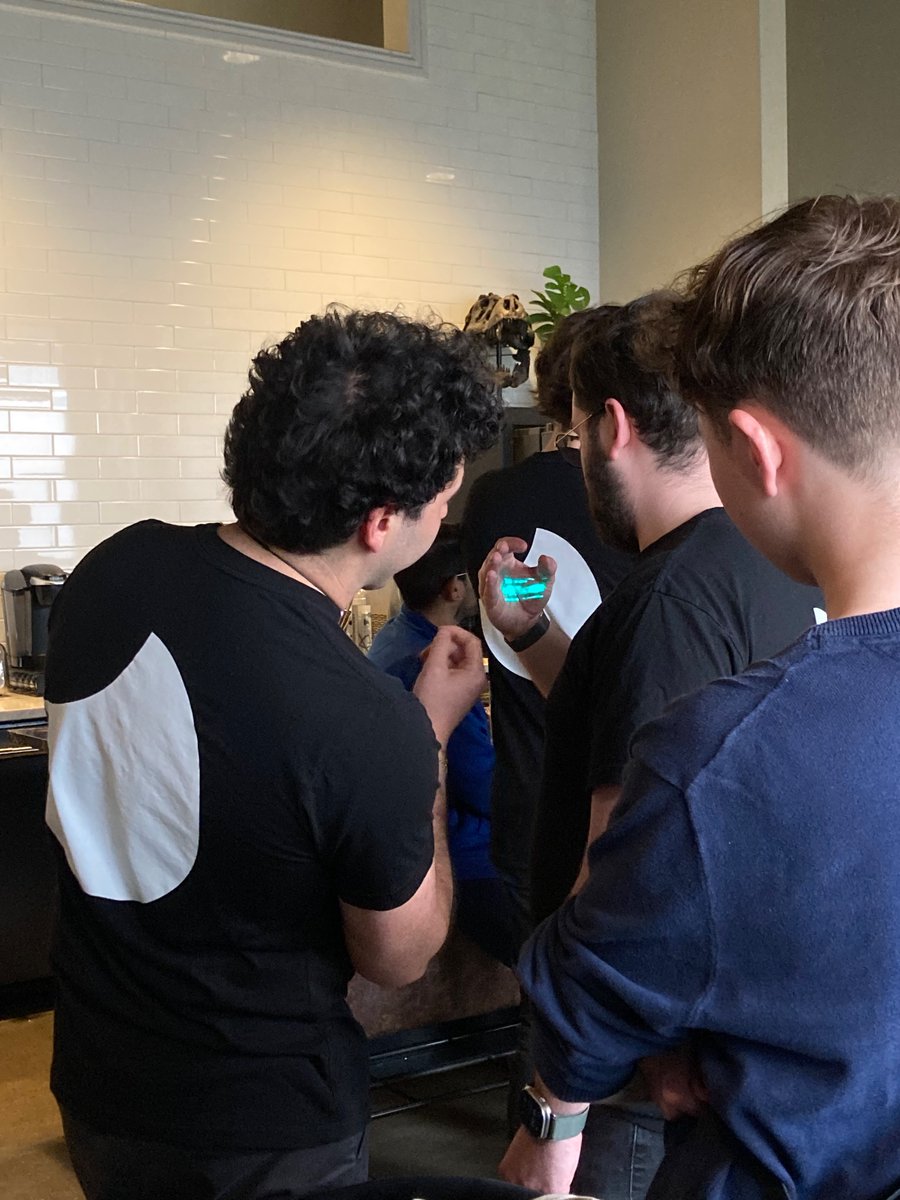 onlyfootnotes's tweet image. Had a super fun time exploring the @Humane pin and hearing from some of the team! Definitely a vibe ✨