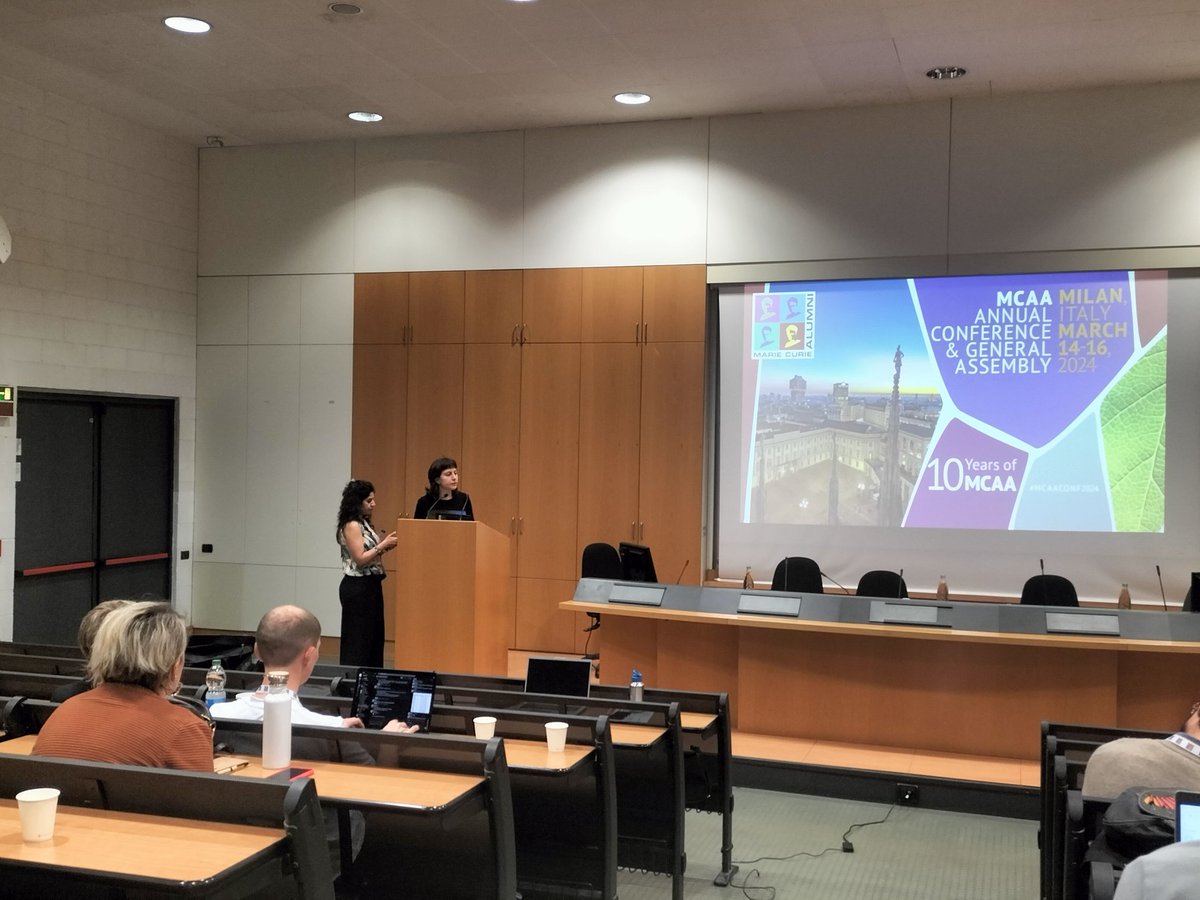MednightEu's tweet photo. Mednight is in #Milano @unimib attending the @Mariecurie_alum Annual Conference to explaim researchers how to participate in the #europeanresearchersnight @MSCActions #researchersatchools #wearemednight https://t.co/OB0aMzkmyg