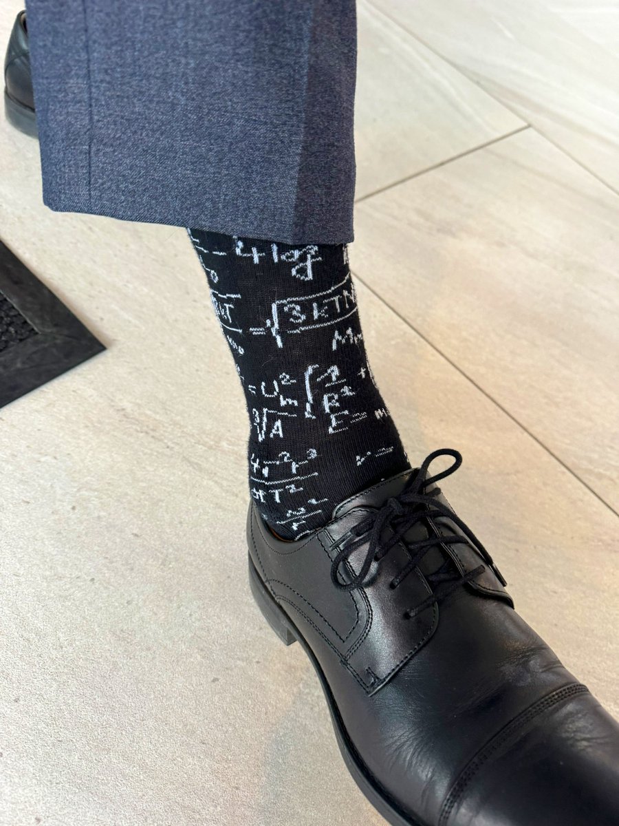 it’s Pi Day, so naturally @AndrewZwicker wore his finest physicist socks