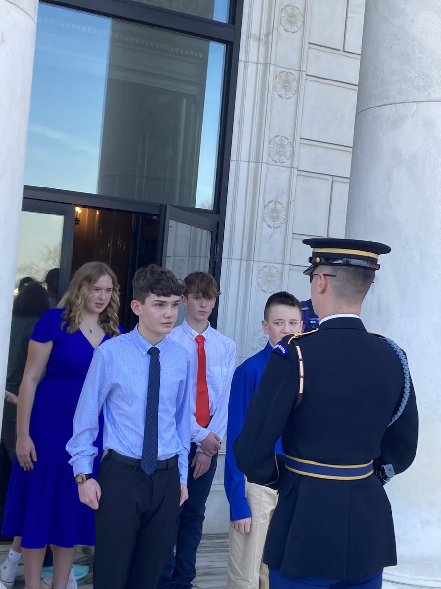 HendonMr's tweet photo. What a great experience for our students.  Our school laid a wreath at the Tomb of the Unknown Soldier at Arlington National Cemetery. https://t.co/uMzMxFL6ss