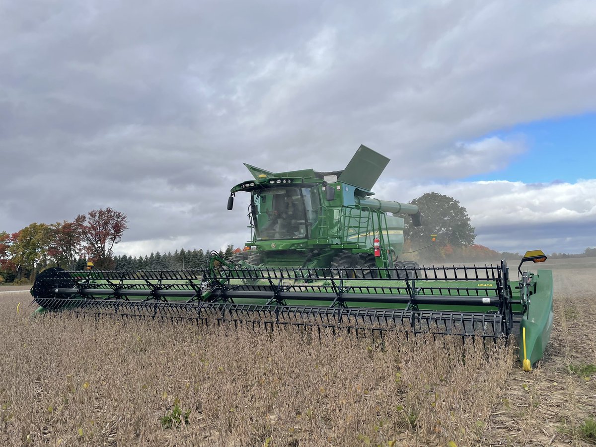 Stonecreek Farms is looking to hire a full-time equipment operator. Year round full time job. With maintenance and feeding cows. We do all fieldwork to grow feed for the dairy and some cash crops. Pay is based on experience. Newer JD equipment. Call/text 519-520-5132 Please RT