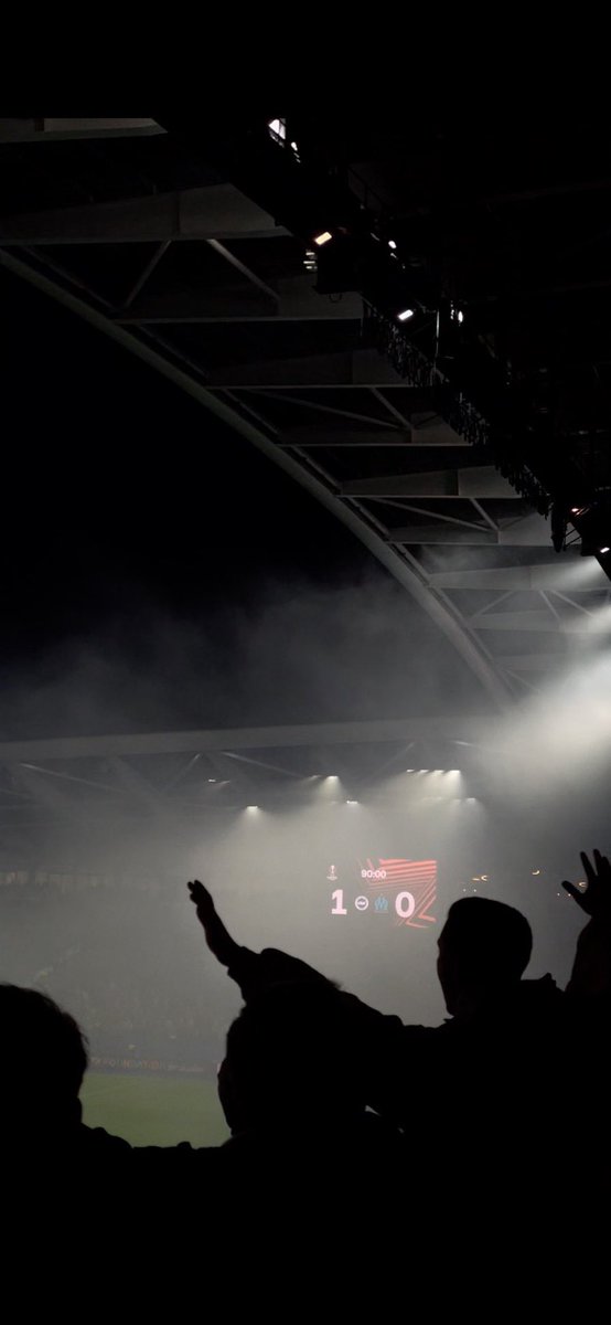 Oween99's tweet image. We lived the dream 💙

Memories to last a lifetime. Every fan outside big 6 wants to watch their team go around Europe. We did. 

Now to get Europe again. 🤝🏼