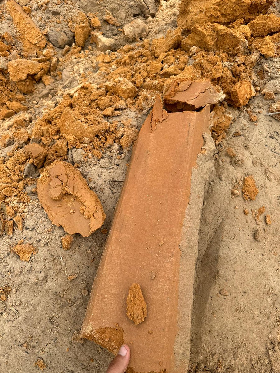 RikstarDelving's tweet image. 🌱 Our latest delving work in #Warramboo produced the best bricks of clay we've ever seen! This site will be spaded in the next week to incorporate in preparation for seeding ready for a future wheat crop 🌾
#EPAG #Delving #SoilImprovement