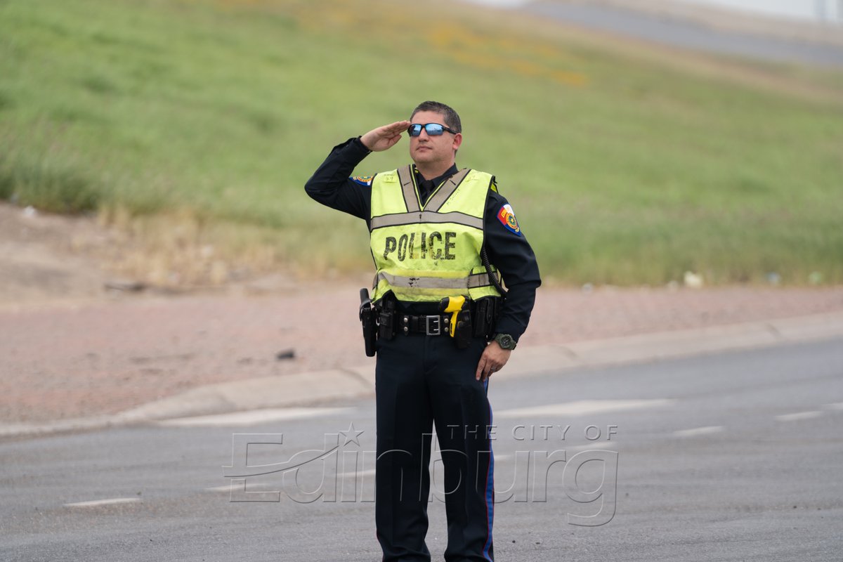 It was a somber day as we said our final goodbyes to our hometown hero, BP Agent Chris Luna. Our hearts were heavy as Edinburg came together to honor his legacy. Rest in peace, Chris. #EdinburgMourns #ThankYouForYourService 🕊️🖤