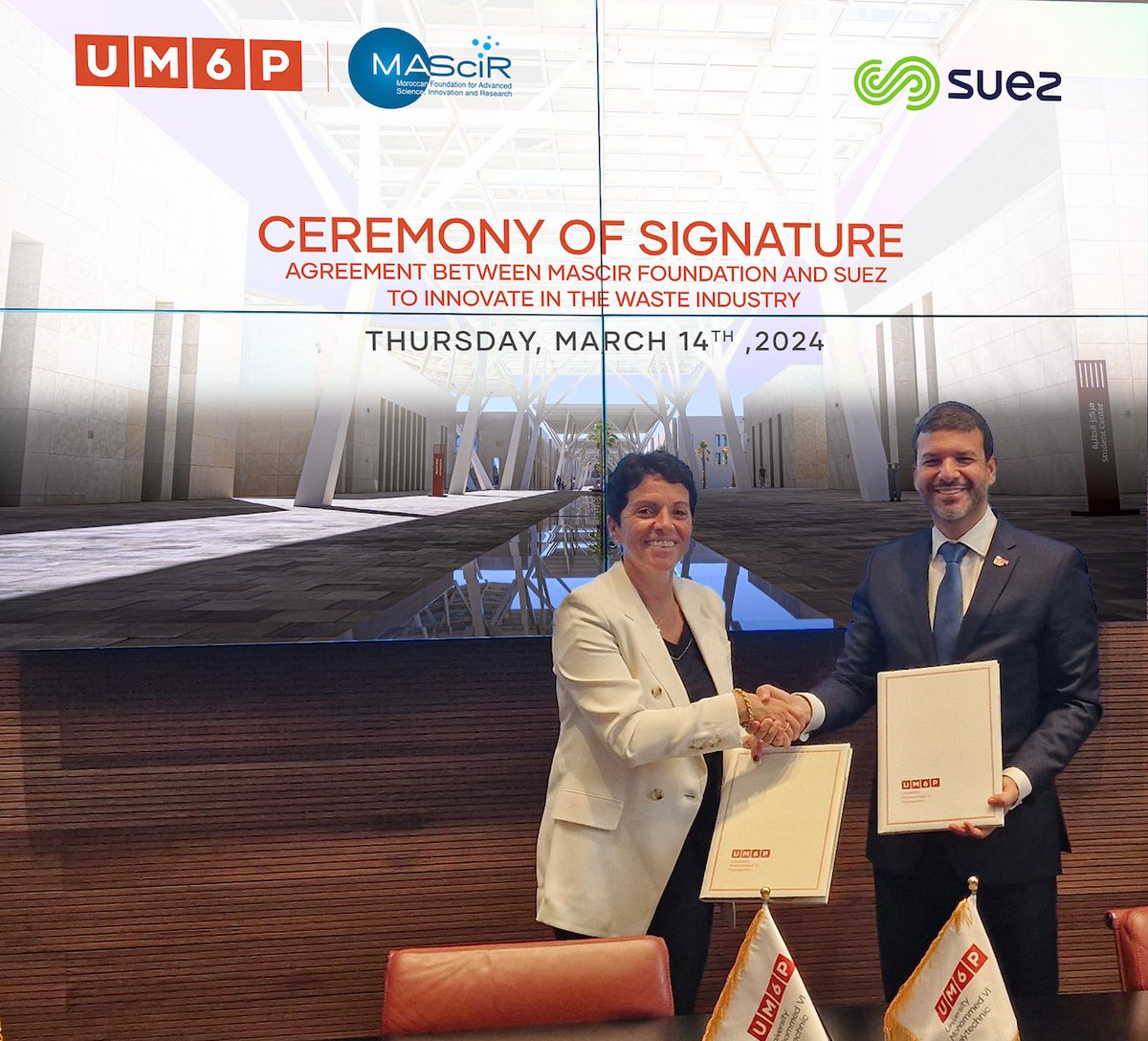 UM6P_officiel's tweet photo. UM6P and MASciR Foundation join forces with SUEZ to explore innovative solutions in waste management. This partnership emphasizes our dedication to eco-innovation and building a sustainable future.

#InnovationForSustainability #UM6P #MASCIR #SUEZ https://t.co/6FGL9gQjto