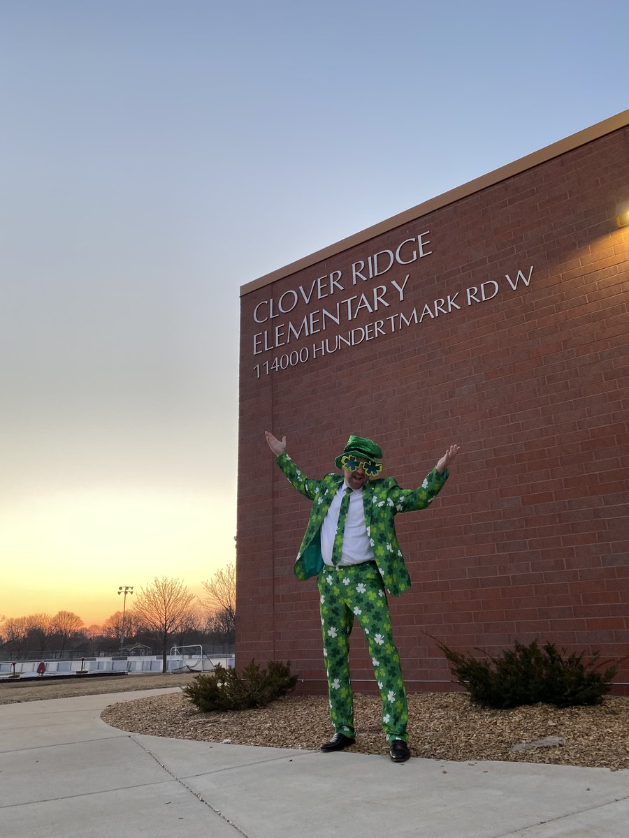 CloverRidgeElem's tweet photo. Tomorrow, we celebrate all things CLOVER! Bring it, CRE! #TeamCRE #YouBelongHere https://t.co/MIPpPBp5uP