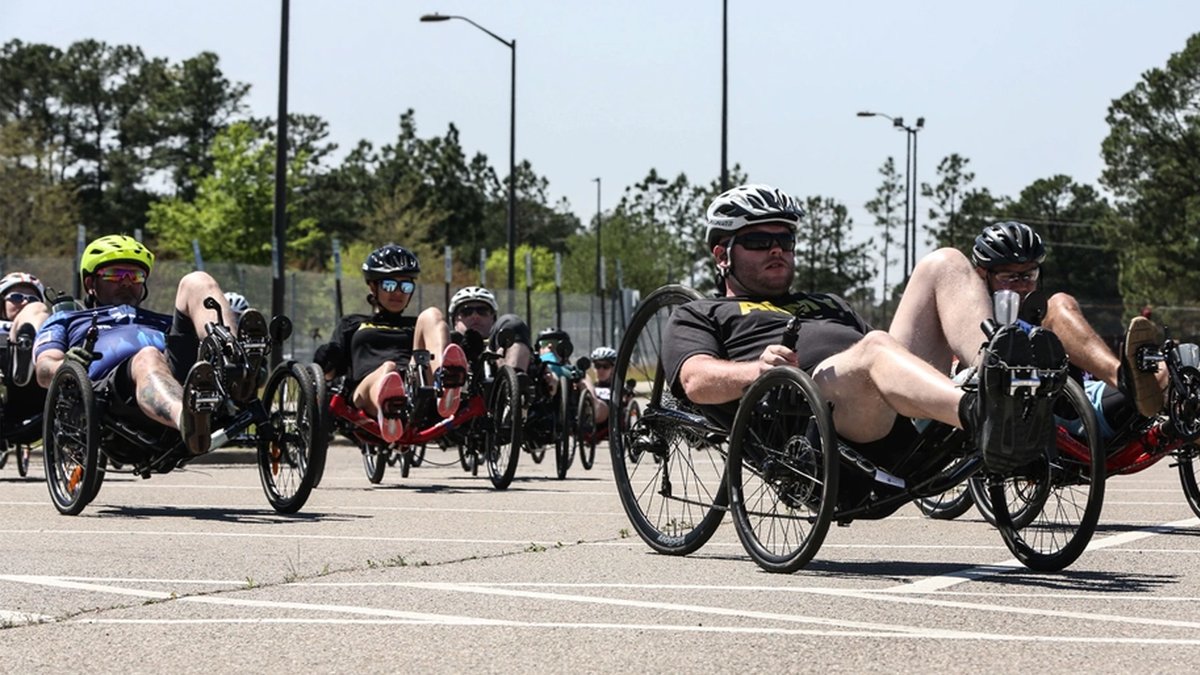 Getting our cycling in during @GoArmy Adaptive Sports Camp! (Photos by CPL Anthony Hopper) #ARCP #AdaptiveSportsCamp #USArmy #CyclingLife #FitnessMotivation #OutdoorAdventures #InclusiveFitness #ActiveLifestyle #AdaptiveCycling #MilitaryCommunity