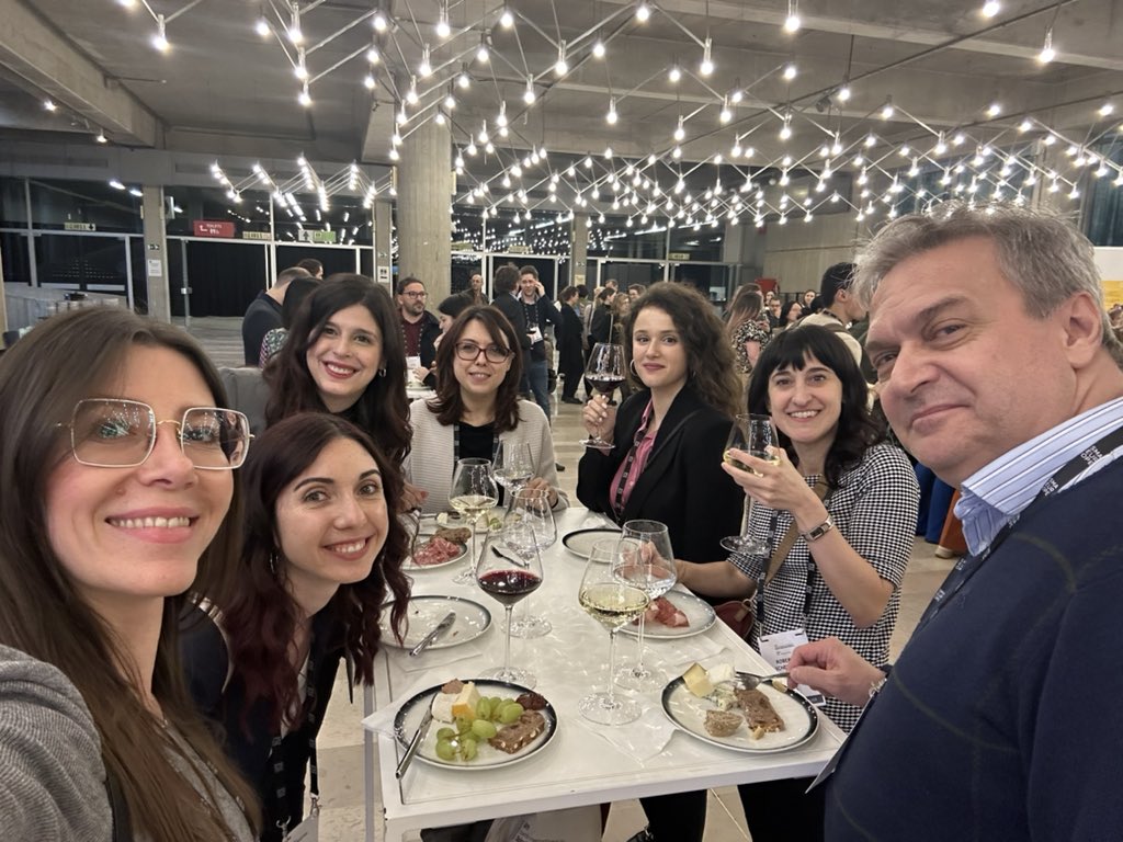 newronico's tweet photo. End of day 1 at @SMAEurope https://t.co/agVQhwucCQ