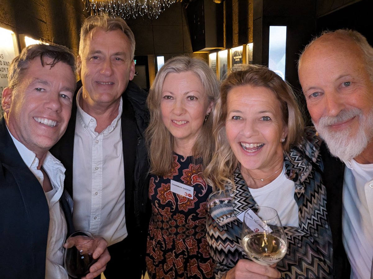 Celebrating 30 years of the hugely impactful @Global_Witness with its three co-founders, Charmian, Patrick and Simon. And I'm very pleased to play a role in its current work as a member of its advisory council along with @MabelvanOranje