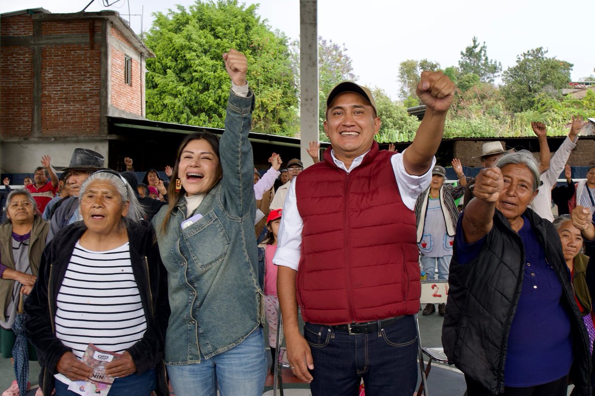 Nino_Morales1's tweet photo. Seguimos en territorio, escuchando y conociendo de primera mano las necesidades de la gente, hoy llegamos a San Juan Chicomezúchil.

¡La lucha ha sido constante y a nuestro movimiento, nada lo detiene!

#LaAuténticaVozDelPueblo
#SigamosHaciendoHistoria https://t.co/IOmvaAXfpN