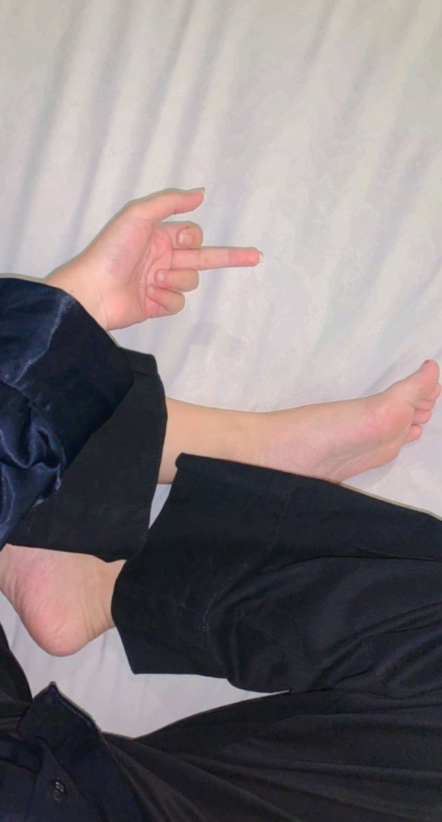 Sanal seans için gelin oruspu çocukları ezikler #finansalkoele #ayakfetişi #trabzonsahibe #köle