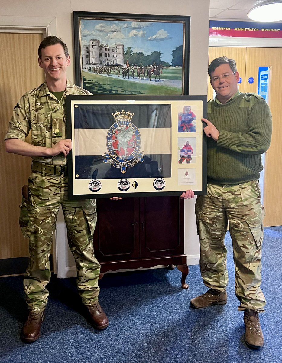 A little piece of @WessexYeomanry Regimental Adventure History. 23rd May 2023, I took a RWxY flag to the summit of Everest. Today, I presented it to the @RWxY_CO @Ant_Sharman. Hoping that it inspires more #armyreserve #adventuroustraining