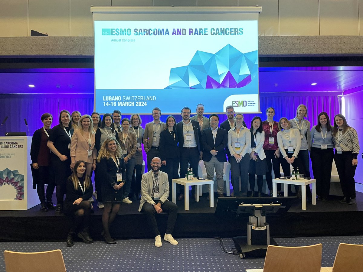 #young oncologists are a key part of rare cancers family! Thanks all for coming to our clinical case discussion! Every happy face in this picture is a reward for us in #ESMOYOC Btw. Don’t miss our Vesalius talk about work-life overload at 12.15 #ESMOSarcomaAndRareCancers24