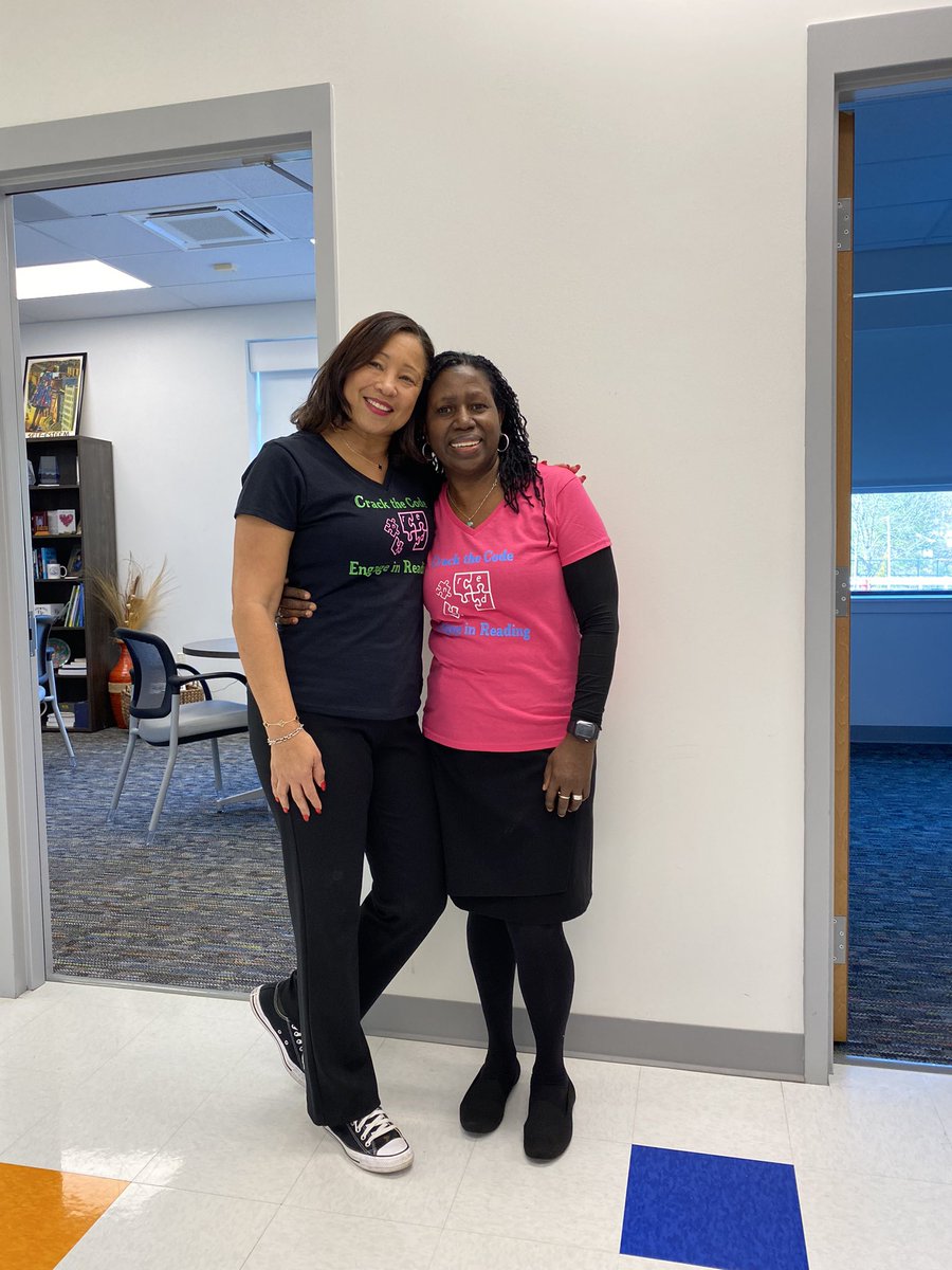 The best reading specialist ever! Ms. Quimby is near and dear to my heart. She’s retiring this year🥲Tonight is her last Reading Night. I am going to really miss her💙