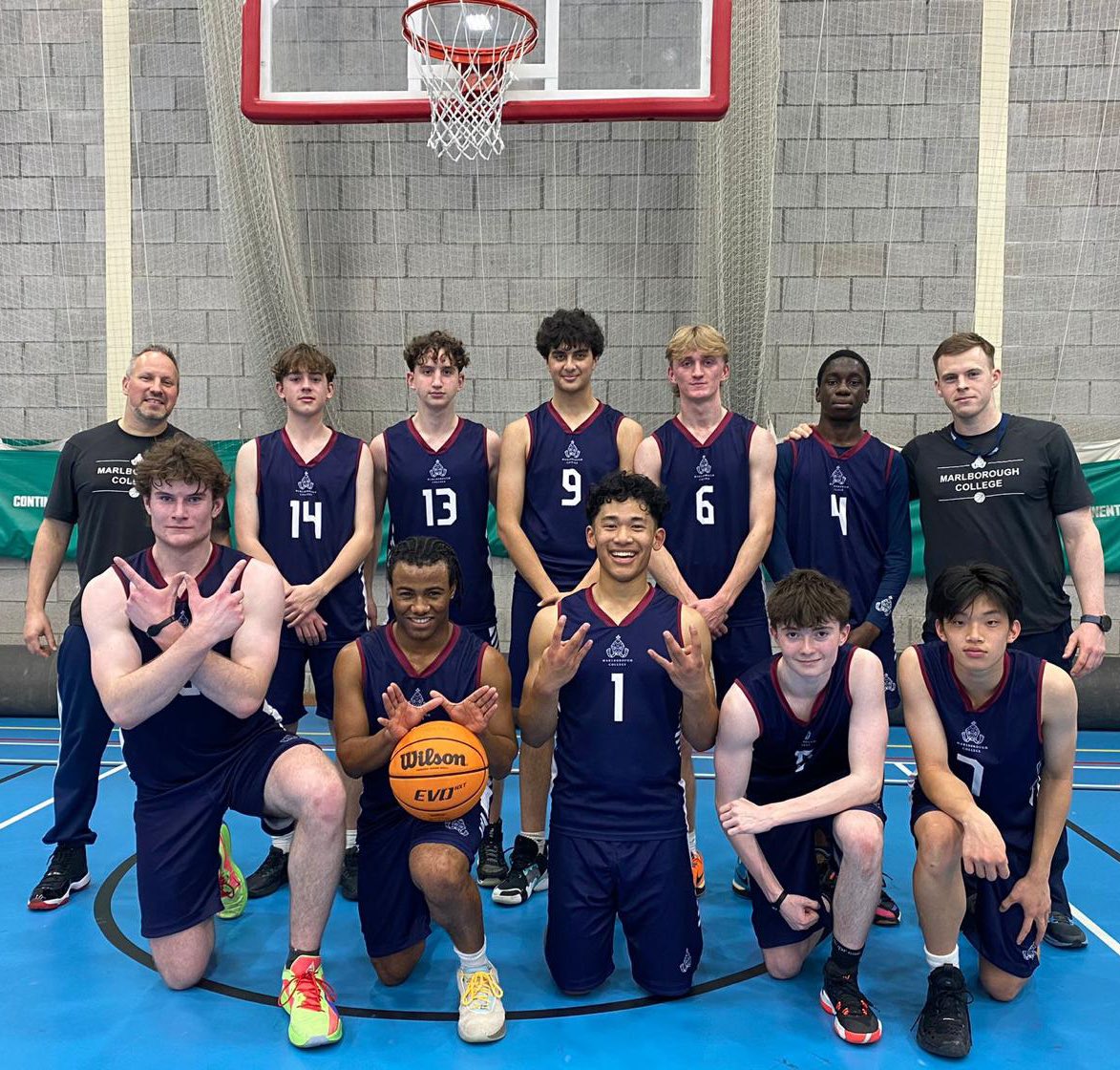 Results in from this afternoons HOME games vs <a href="/WinColl/">Winchester College</a> 🏡🏀 

U14 Boys - (42-35 WIN ✅) 
U18 Boys - (64-26 WIN ✅)

Both teams maintain their unbeaten record with 1 game to go next week👏🏻🔥 

Almost all 24 players across both teams on the scoresheet😀
<a href="/MCol_Sport/">MC Sport</a> @MarlboroughCol