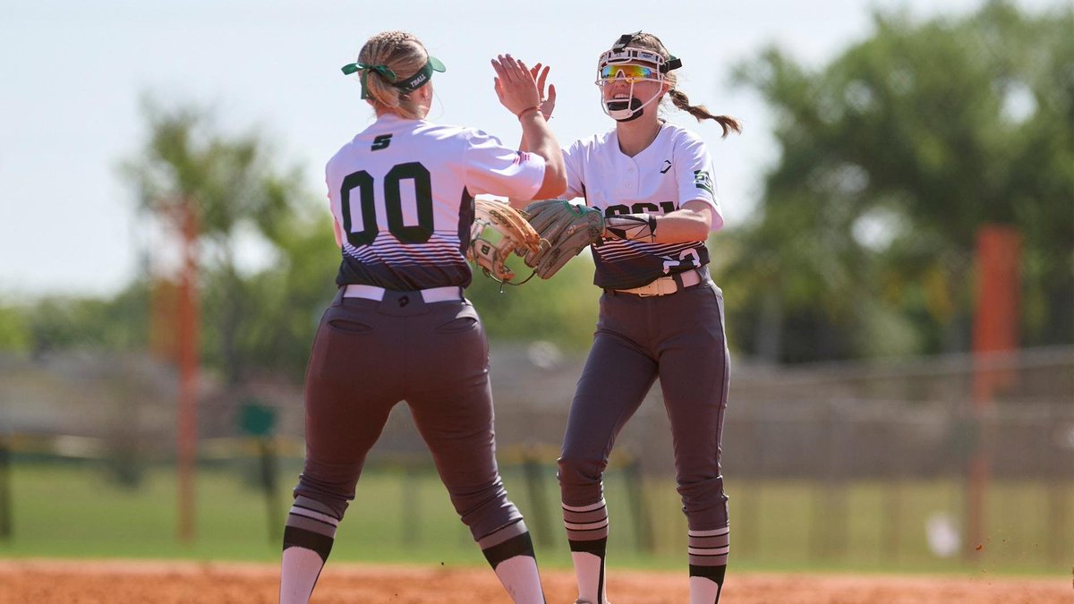 SB: Mackenzie Borkovich pitched the first shutout of her career to lift the Slippery Rock softball team to a 4-0 victory over AIC following a dramatic 2-1 win in extra innings over New Haven Thursday in Florida.

Recap 🔗 bit.ly/3Vj7YHP